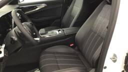 RENAULT AUSTRAL Austral E-Tech full hybrid 200 GSR2 Techno5 portes VP Essence Courant électrique042024 - 042025