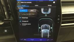 RENAULT AUSTRAL Austral E-Tech full hybrid 200 GSR2 Techno5 portes VP Essence Courant électrique042024 - 042025