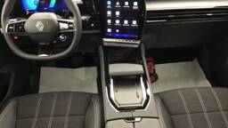 RENAULT AUSTRAL Austral E-Tech full hybrid 200 GSR2 Techno5 portes VP Essence Courant électrique042024 - 042025