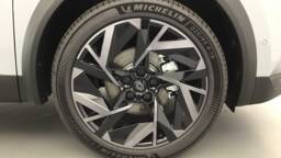 RENAULT CAPTUR 4 Captur E-Tech full hybrid 145 ch esprit Alpine5 portes VP Essence Courant électrique042024 - 052025