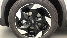 RENAULT CAPTUR 4 Captur TCe 90 ch Techno5 portes VP Essence sans plomb012025 - En cours