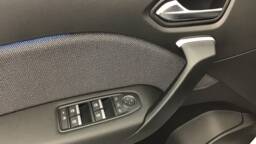 RENAULT CAPTUR 4 Captur TCe 90 ch Techno5 portes VP Essence sans plomb012025 - En cours