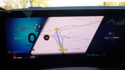 RENAULT ESPACE VI Espace E-Tech full hybrid 200 Iconic 7PL +Toit vitré + Hi-Fi Harman