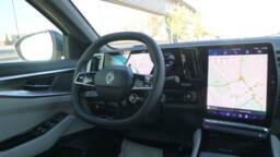 RENAULT ESPACE VI Espace E-Tech full hybrid 200 Iconic 7PL +Toit vitré + Hi-Fi Harman