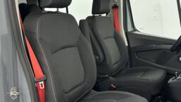 RENAULT TRUCKS TRAFIC CA TRAFIC CA L2H1 3000 2.0 dCi 150ch RED Edition EDC