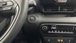 TOYOTA YARIS YARIS Hybride 116h Design e-CVT