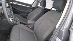 VOLKSWAGEN GOLF Golf eTSI OPF 110 DSG7 Life +Caméra +Système Navigation & Infotainment "Discover Pro"