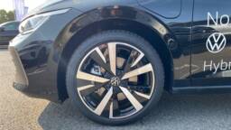 VOLKSWAGEN GOLF VIII GOLF VIII 1.5 ehybrid 204 dsg6 vw edition