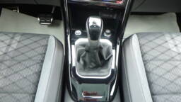 VOLKSWAGEN T-ROC T-Roc TDI 150 DSG7 R-Line Edition +Jantes 19" +Toit vitré +Pack Black