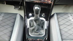 VOLKSWAGEN T-ROC T-Roc TDI 150 DSG7 R-Line Edition +Jantes 19" +Toit vitré +Pack Black