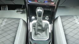 VOLKSWAGEN T-ROC T-Roc TDI 150 DSG7 R-Line Edition +Jantes 19" +Toit vitré +Pack Black