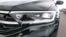 VOLKSWAGEN T-ROC T-Roc TDI 150 DSG7 R-Line Edition +Jantes 19" +Toit vitré +Pack Black