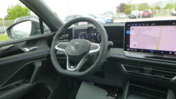 VOLKSWAGEN TIGUAN Tiguan 2.0 TDI 150ch DSG7 R-Line +Matrix LED +IQ.Drive +Alarme +Toit vitré