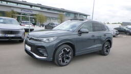 VOLKSWAGEN TIGUAN Tiguan 2.0 TDI 150ch DSG7 R-Line +Matrix LED +IQ.Drive +Alarme +Toit vitré