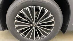 VOLKSWAGEN TIGUAN TIGUAN NOUVEAU 1.5 eTSI 150CV DSG7 LIFE PLUS