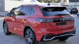 VOLKSWAGEN TIGUAN Tiguan TDI 150 DSG7 R-Line +Pack IQ.DRIVE Premium +Toit ouvrant panoramique +Jantes 20 "Leeds"