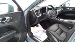 VOLVO XC60 XC60 B4 197 Geartronic 8 Momentum +Pack Intellisafe Pro 