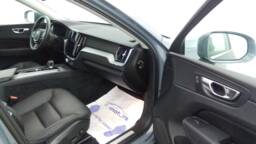 VOLVO XC60 XC60 B4 197 Geartronic 8 Momentum +Pack Intellisafe Pro 